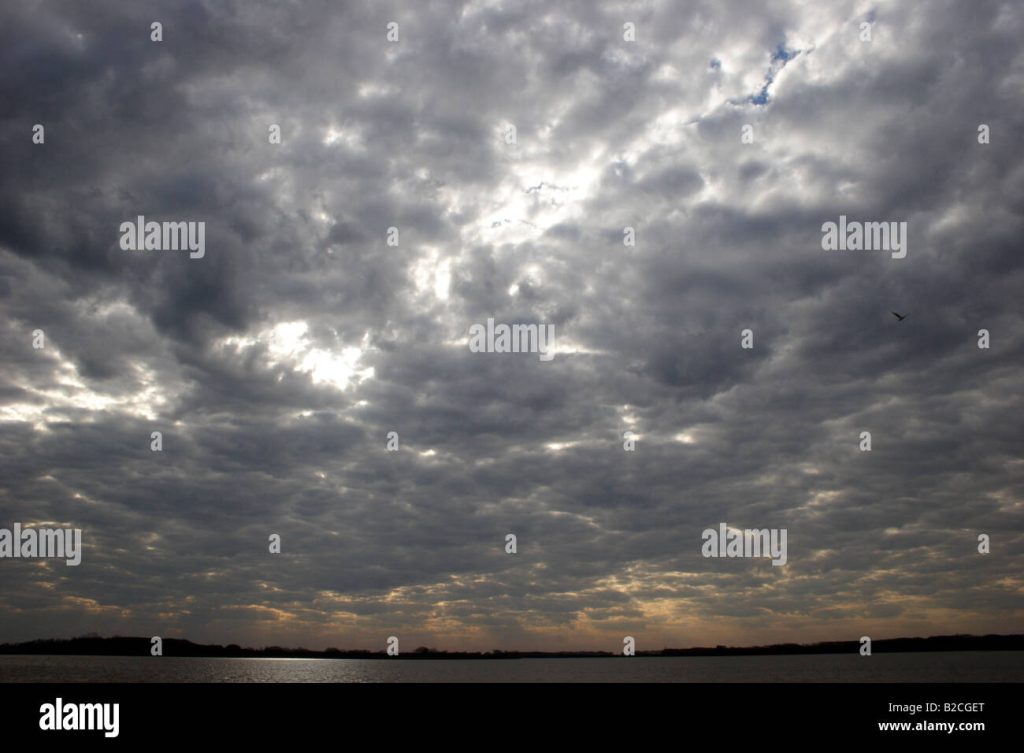 Qué condiciones climáticas hay actualmente en Puerto General San Martín 10 nubes sobre el rio en puerto general san martin